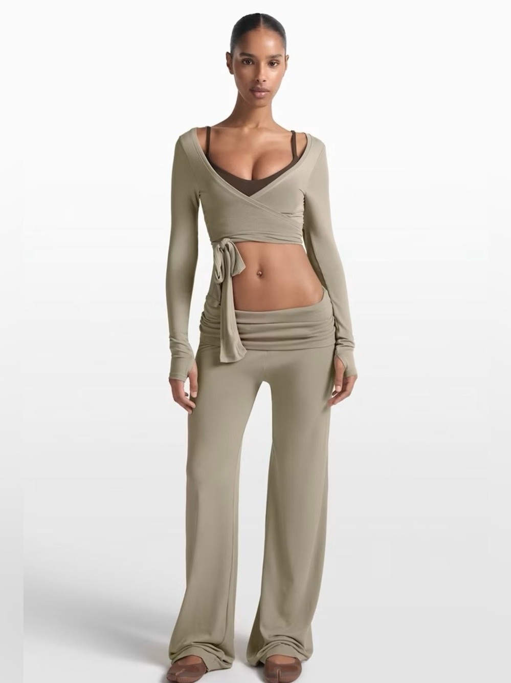 NIKESKIMS STRETCH KNIT
Foldover Wide Leg Pant